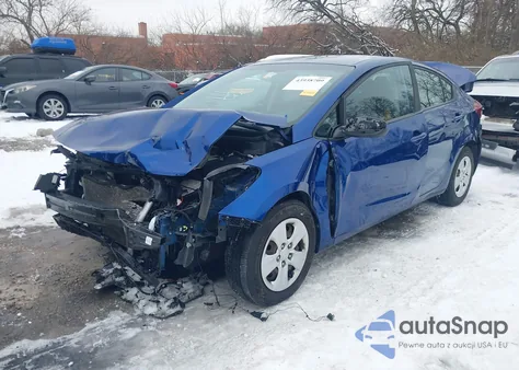 2018 Kia Forte Lx z USA, uszkodzony, nr VIN 3KPFK4A77JE272853